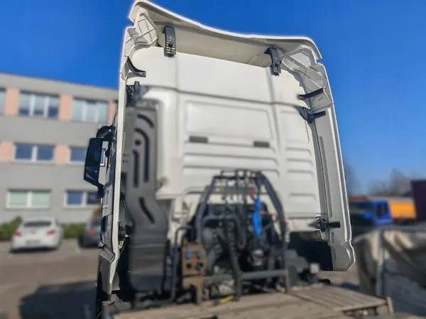 MAN TGX TG3 XLX Euro 6 Kabinen-Spoiler Set OEM SPOILERY image 2
