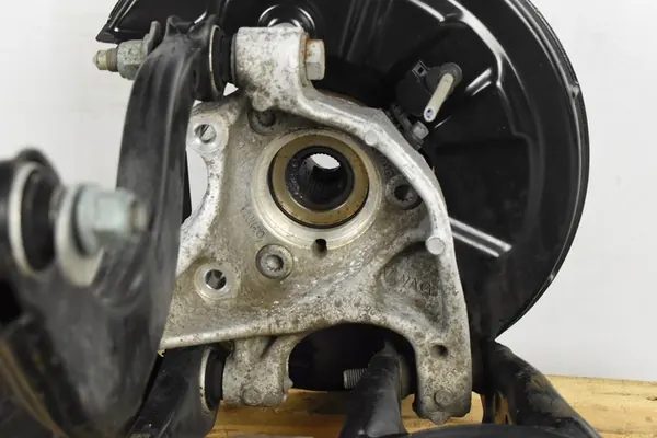 Mozzo ruota posteriore destro Skoda Kodiaq Q3 83A Tiguan II image 4