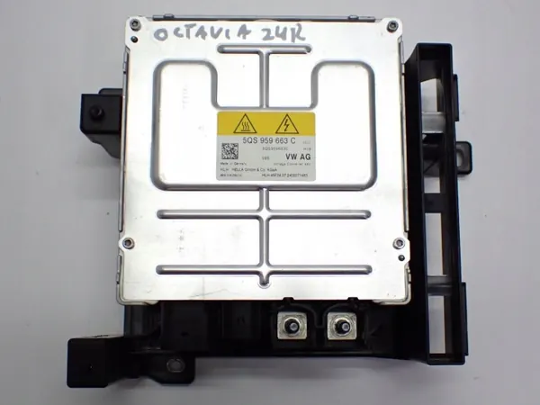 Convertidor Voltaje OEM 5QS959663C Skoda Octavia IV image 2