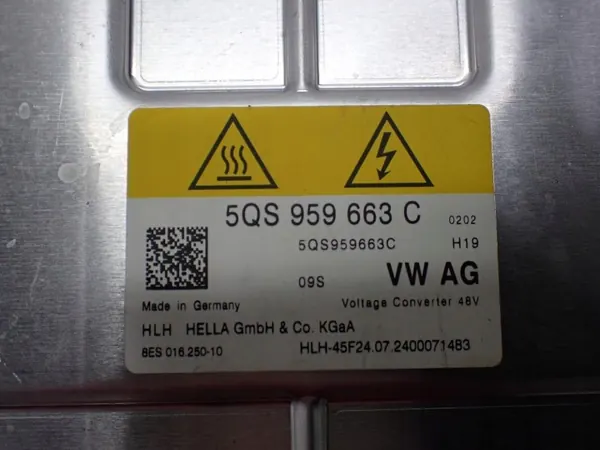 Convertidor Voltaje OEM 5QS959663C Skoda Octavia IV image 5