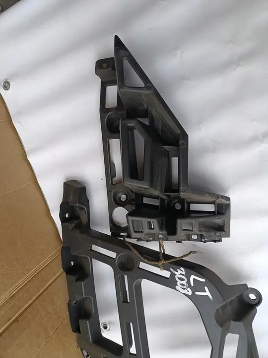 PEUGEOT 3008 II Deslizamento de para-choque traseiro direito 9810591582 image 3