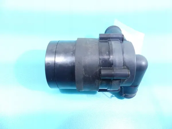 Vattencirkulationspump OEM 702671030 för Range Rover Sport L320 image 3