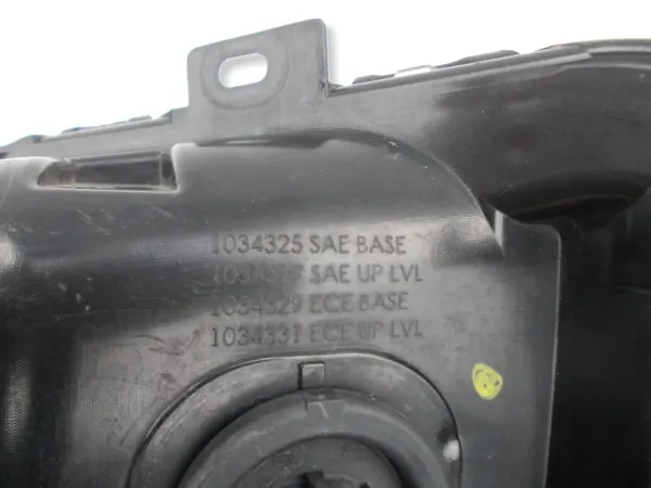 Phare Halogène Droit Tesla Model X OEM 103433100A image 9