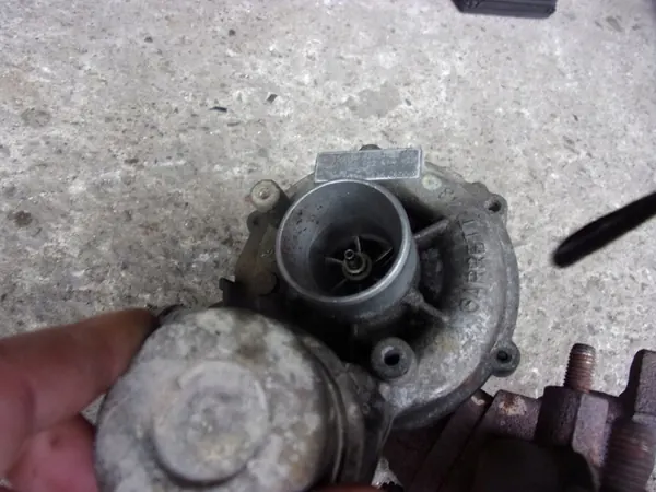 Turbo VW Polo 9N Skoda Fabia I FL 1.4 TDI AMF 045145701 image 2