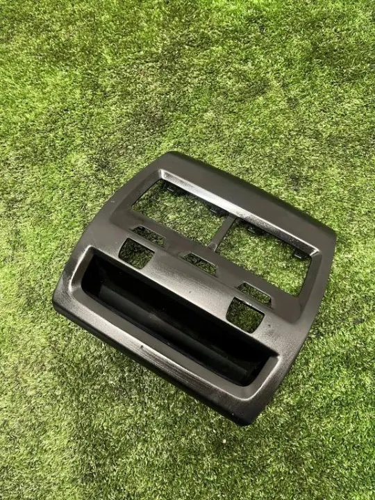 Grelha de ventilação traseira BMW 9399965 3.0L 2019 image 2