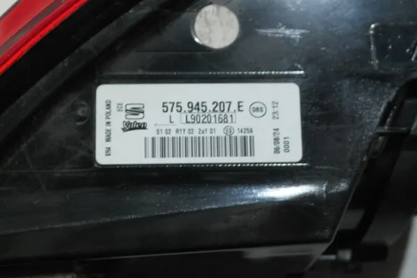 SEAT ATECA LIFT LUZ TRASERA IZQUIERDA LED 575945207E image 2
