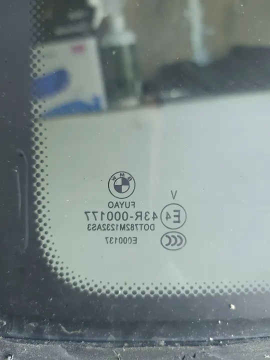 Ventana Lateral Derecha Trasera BMW F46 OEM 7397364 Tintada image 3