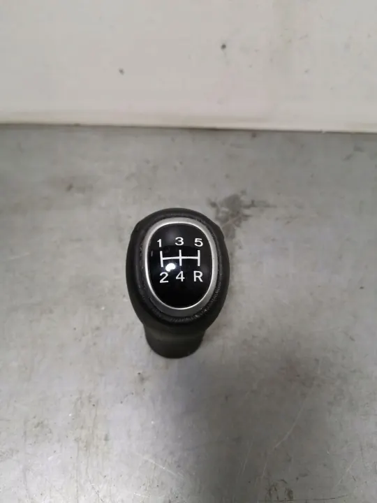 Pommeau de levier Mitsubishi ASX OEM FBZ14240 - Occasion image 2