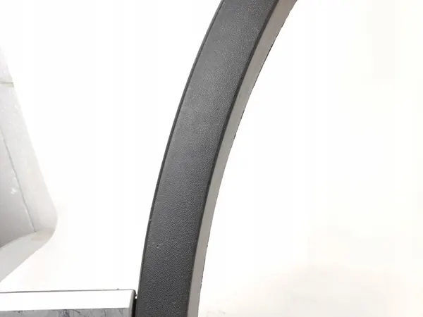 VW Touareg II Etu Oikea Lokasuoja 7P6853718F image 4