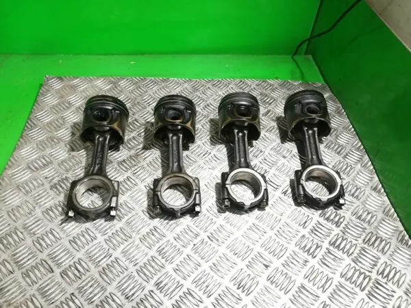 Mäntä & Kiertokanki OEM D4CB 2.5CRDI 140hv image 2