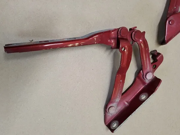 Konepellin saranat vasen oikea VW Golf V Jetta III OE image 2