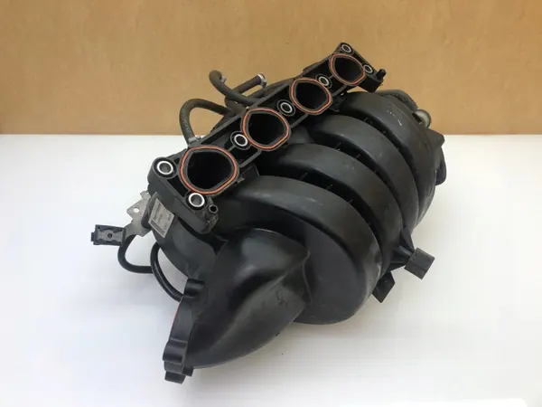 Colector de admisión OEM 55565816 001 Chevrolet Cruze image 3