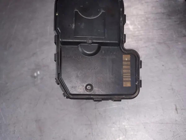 Dodge Grand Caravan 08-10 Corpo de borboleta OEM 04593858AB image 5