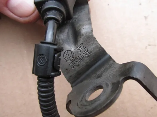 Sensor de batida Audi Q5 I 8R 2.0 TDI 2012 OEM image 5
