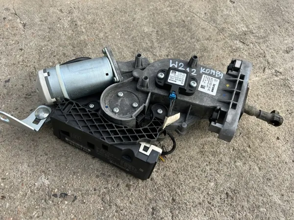 Mercedes W212 bakluckelåsaktuatör OEM asdW212QQ image 2