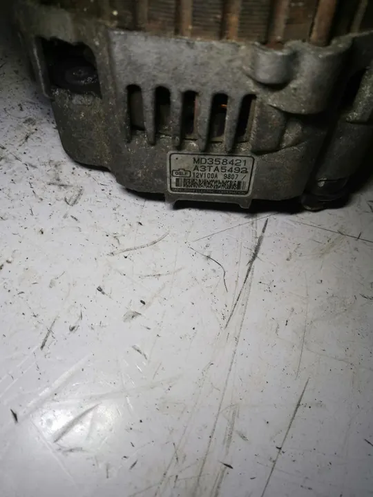 Alternador Mitsubishi Space Wagon 2.0 Galant 2.4 MD358421 image 3
