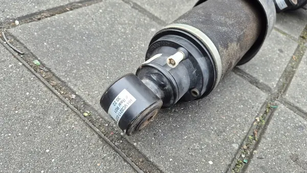 Amortisseur de cabine MAN TGX TG3 85.41722-6071 image 2