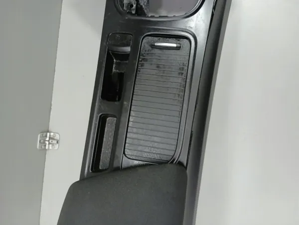 Túnel central OEM 9691091880R para Renault Megane IV image 3