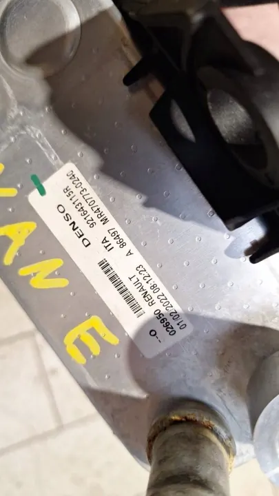 Renault Kangoo III ilmastointikondensaattori OEM 921643115R image 3