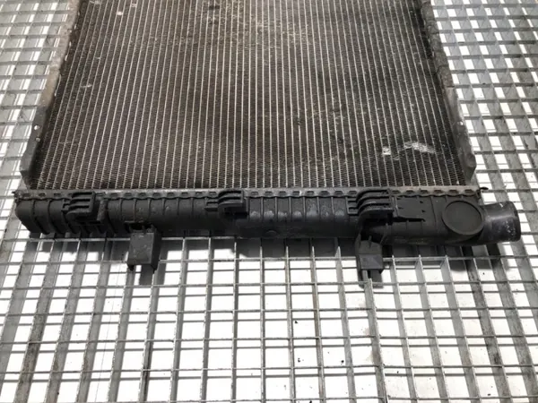 Radiateur d'eau d'occasion OEM A6685000102 - Autosan image 3