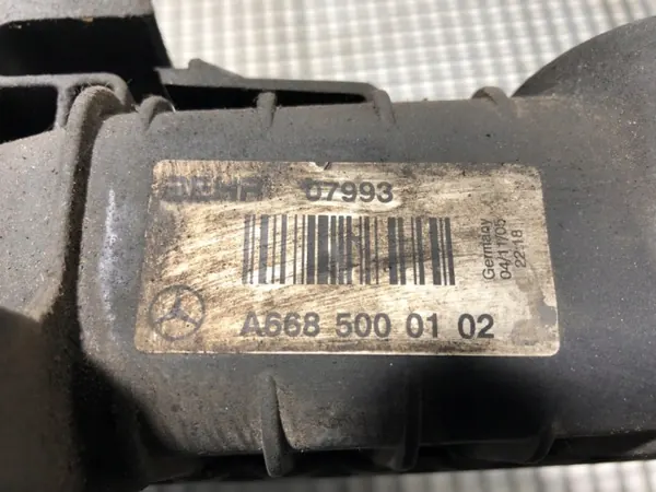 Radiateur d'eau d'occasion OEM A6685000102 - Autosan image 8