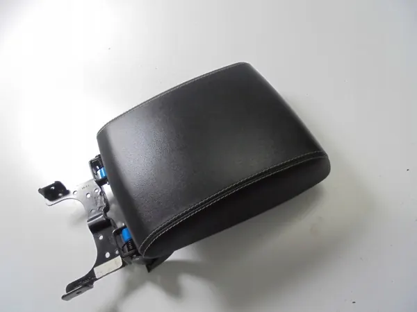 Jaguar I-Pace Armstöd OEM J9C3-045C74-AE Läder image 2