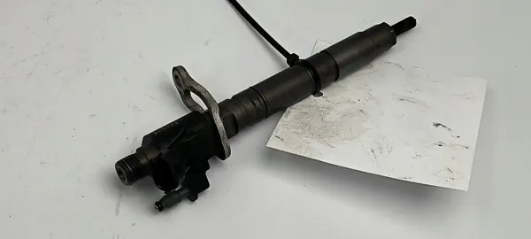 Gebruikte injector voor Volvo V60 - OEM-onderdeel image 3