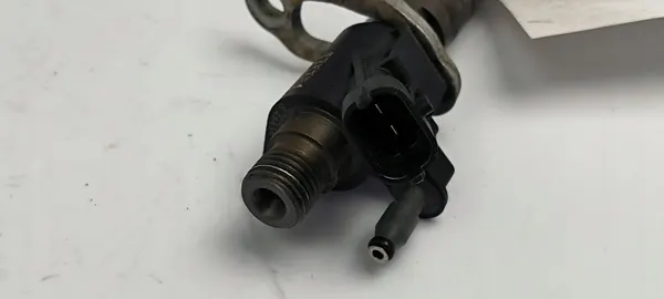 Gebruikte injector voor Volvo V60 - OEM-onderdeel image 4