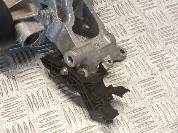 Pompe à eau BMW OE 8650986 pour G20 G30 G42 image 10