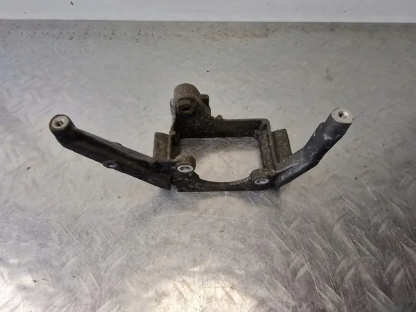 Suporte bomba direção Audi A6 C5 OEM 078145383C image 2