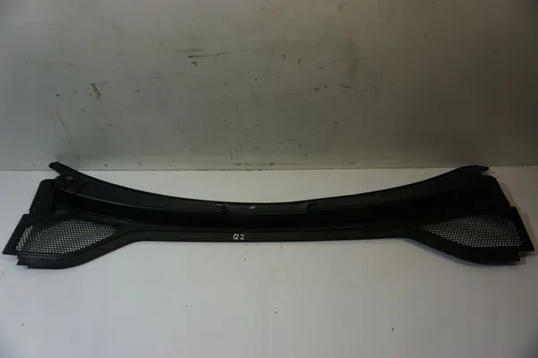 Escudo Inferior Audi Q2 OEM 81B819403 - Usado image 5