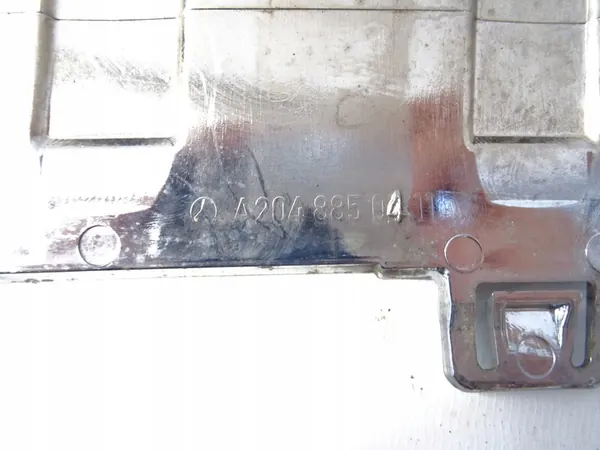 Moldura de parachoques trasero Mercedes GLK A2048850411 image 5