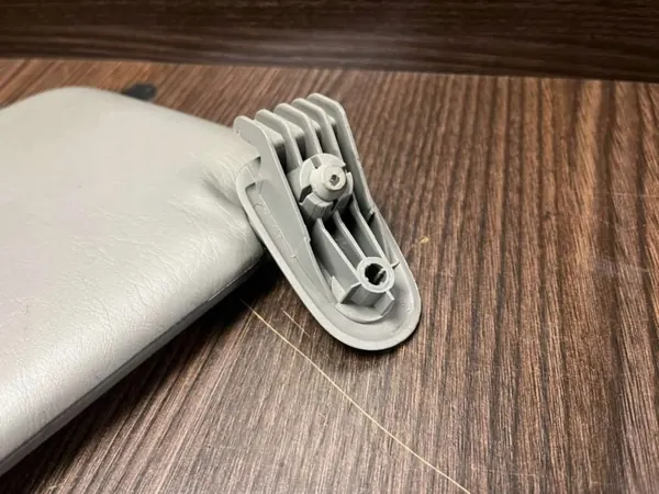 Aurinkosuoja oikea OEM 9640000Q0D Nissan Primastar image 4