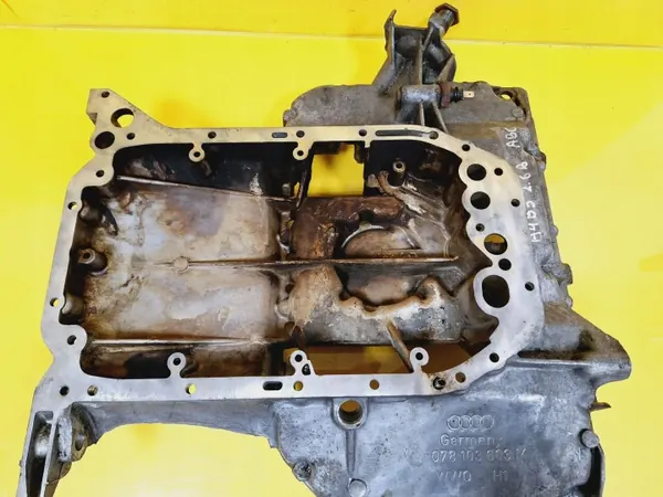 Oljepanna underbas OEM DRC97015 för Audi A6 C5 2.6 V6 image 3