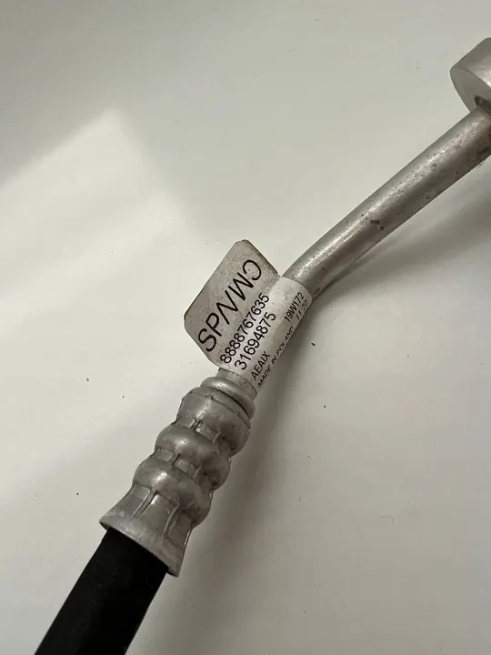 Volvo XC40 Ilmastointijohdin image 2