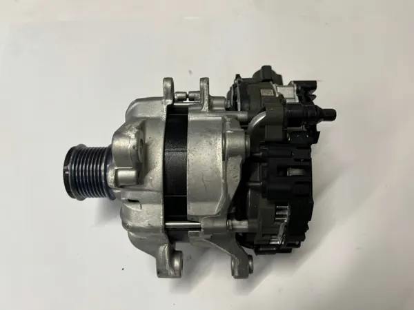 Alternateur d'occasion OEM 5A716F0 pour BMW Série 5 image 7