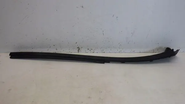 Renault Framschemeskydd Höger 727608750R image 4