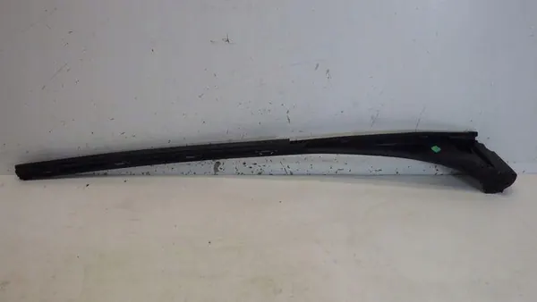 Renault Framschemeskydd Höger 727608750R image 5