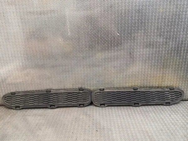 Mini OE Lüftungsgitter OEM 7068398 - Gebraucht image 2