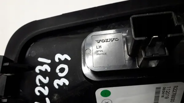 Volvo FH4 katon äärivalaisin LED OEM 82278930 image 9