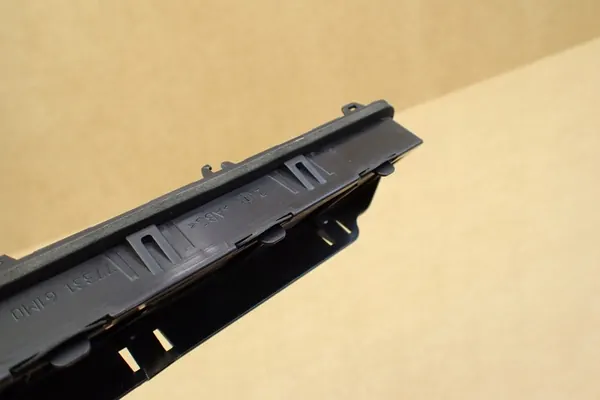 Ventilationsgall Suzuki SX4 S-Cross 13- OEM 7733161M0 image 3