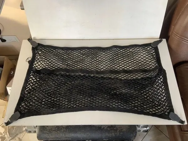 Rodillo de maletero Audi Q5 (8R) usado OEM 8E5861869 image 2