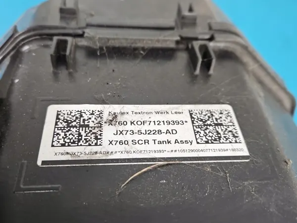 Tanque AdBlue usado OEM IMPRK1546690 para Jaguar XE image 4