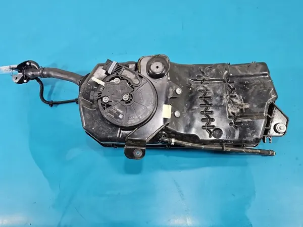 Tanque AdBlue usado OEM IMPRK1546690 para Jaguar XE image 8