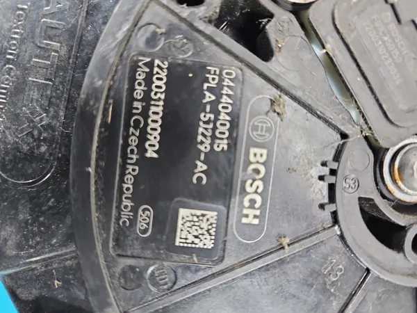 Tanque AdBlue usado OEM IMPRK1546690 para Jaguar XE image 9