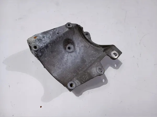 Ilmastointikompressorin kiinnike OEM 12554026 GMC Hummer H2 image 2