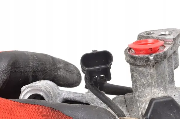 ILMASTOINTIKOMPRESSORI MERCEDES W205 2.2 CDI A0008303902 image 5