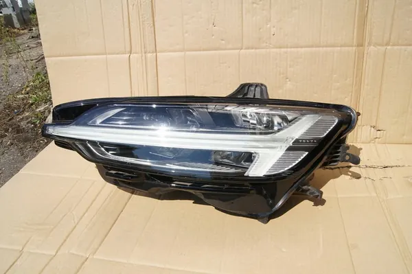 Volvo V60 II Vasemman Ajovalon 32228815 image 2