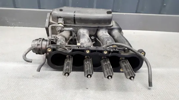 Intake Manifold AUDI A3 8P 1.8 06A133205D image 2
