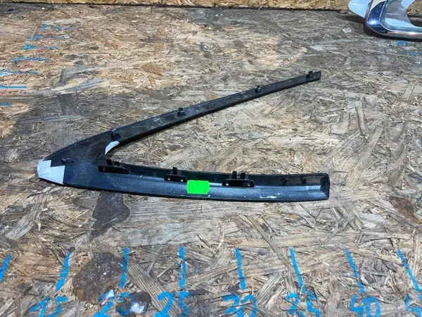 OEM A2546730100 S2601B022 Vasen Takaikkunaluisti image 7
